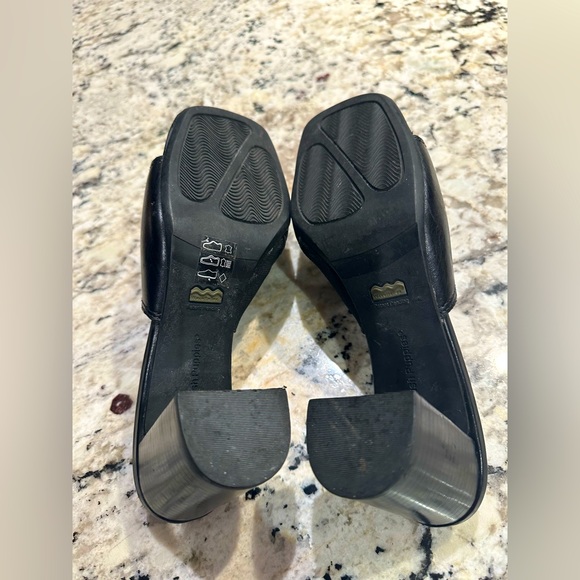 Hush Puppies Sandals - Picture 3 of 3